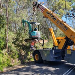 Crane lift excavator