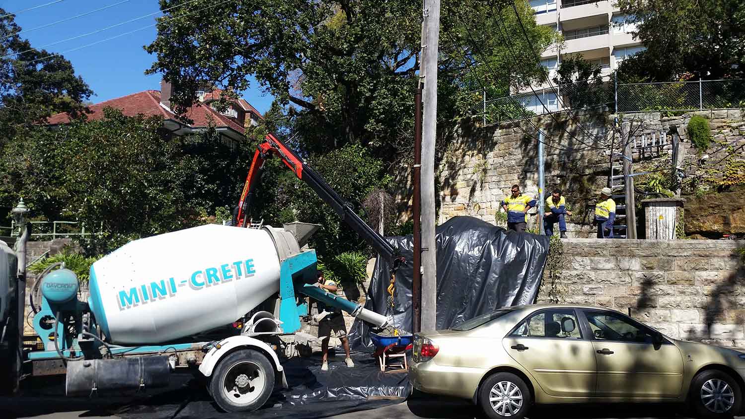 Power pole work live